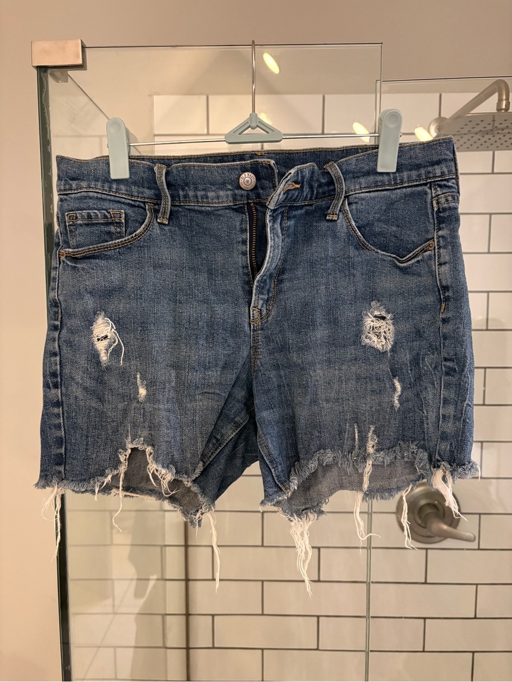 Old Navy size 6 Distressed Women's Denim Shorts - 4.5 inch inseam